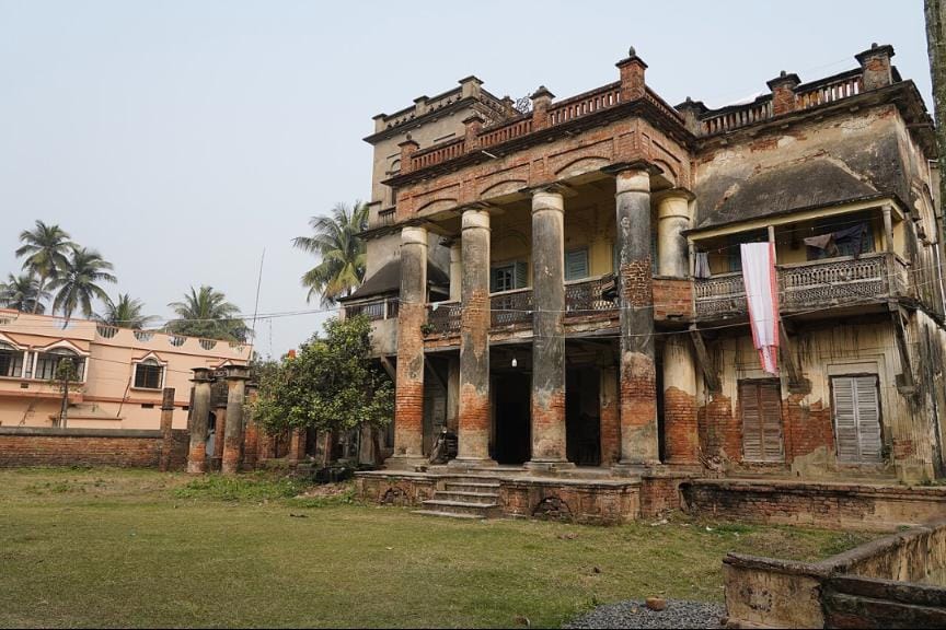 Old zamindar house haunted story Udaynarayanpur
