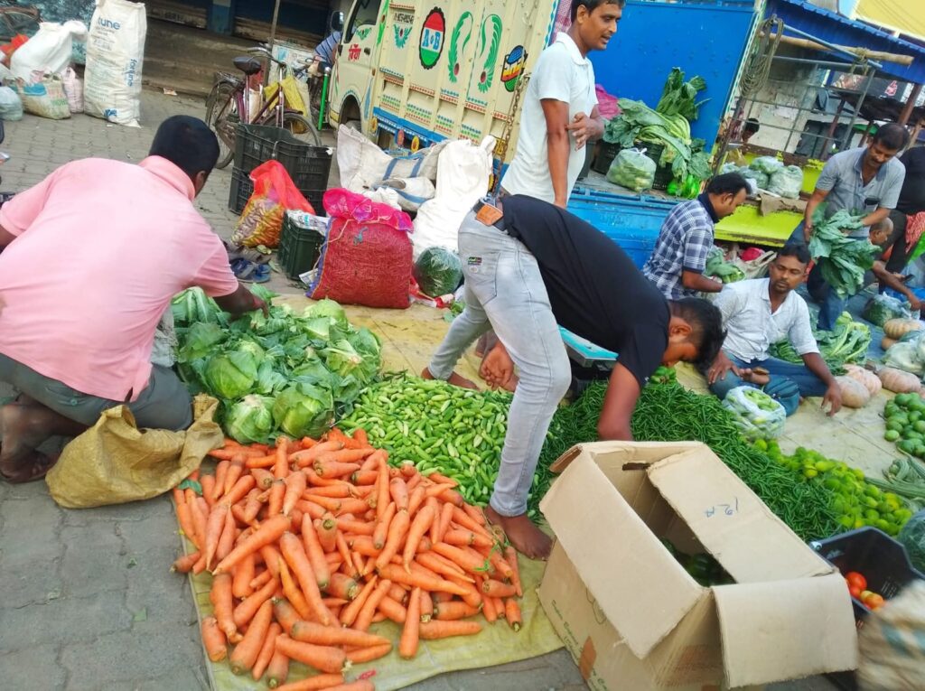 Udaynarayanpur bus stand vegetable wholesale market
